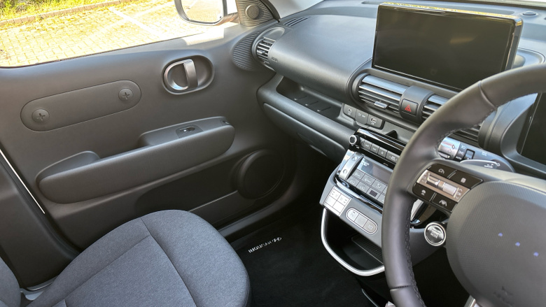 Hyundai INSTER 85kW 02 49kWh 5dr Auto Electric Hatchback
